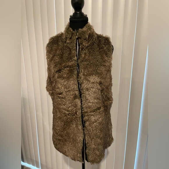 BRAND NEW - Picture 2 of 4